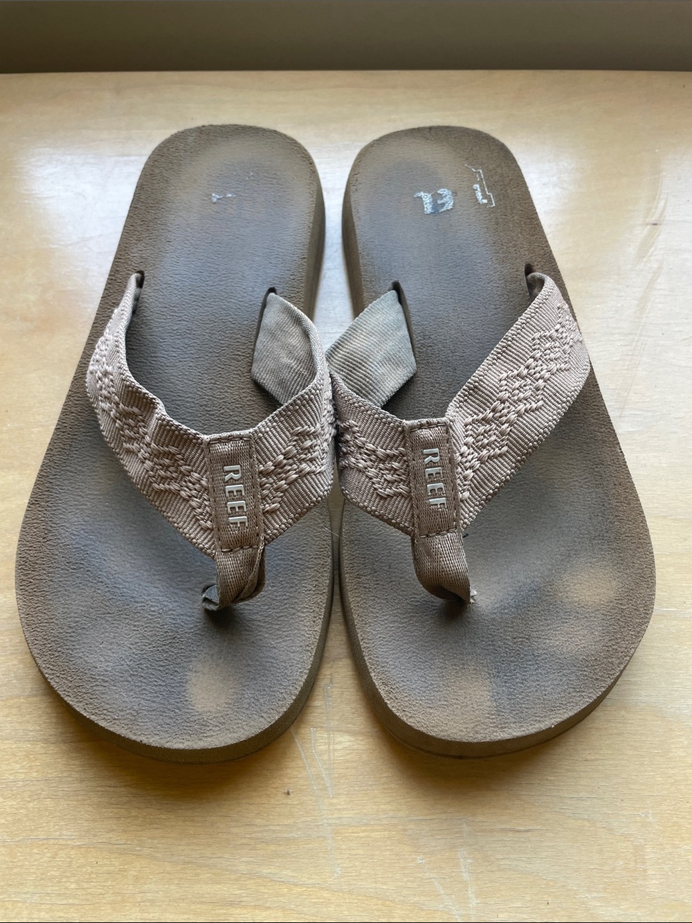 Reef Women’s Beige Braided Strap Flip Sandals